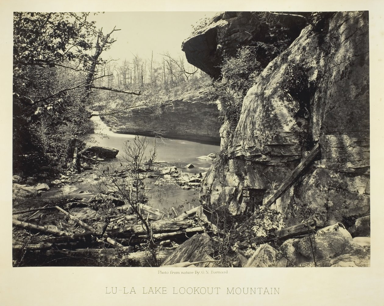 Vyhlídková hora Lu-La Lake, 186466. od George N. Barnard