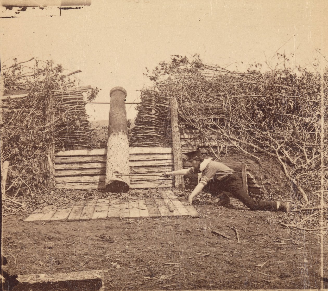 Quaker Gun, Centreville, Virginie, březen 1862. od George N. Barnard