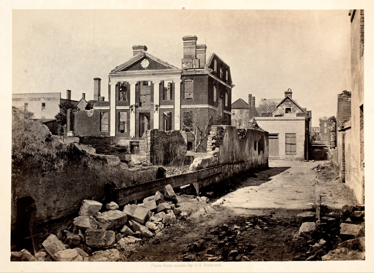 Ruins of Pinckney Mansion, Charleston S.C od George N. Barnard