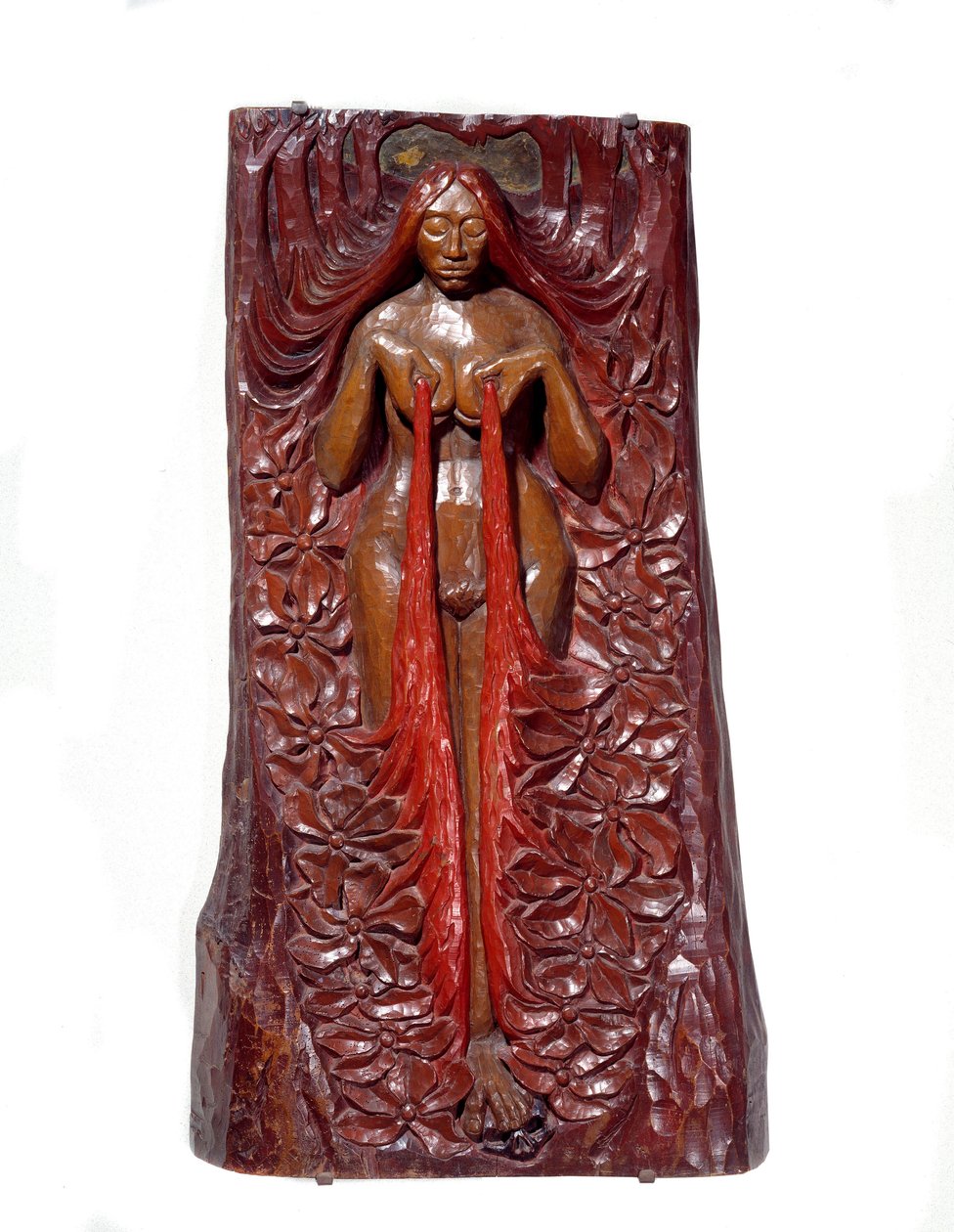 Reliéf Isis Bas v polychromovaném mahagonu od Georgese Lacombe (1868-1916) 1895 Sun. 1,11x0,62 m Paříž, musee d