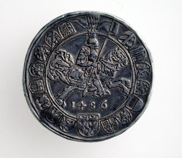 Guildiner (taler) ze Zikmunda (1439-96) hrabě z Tyrolska, Hall Mint, 1486 (avers) (stříbrný) (revers viz 168059) od German School