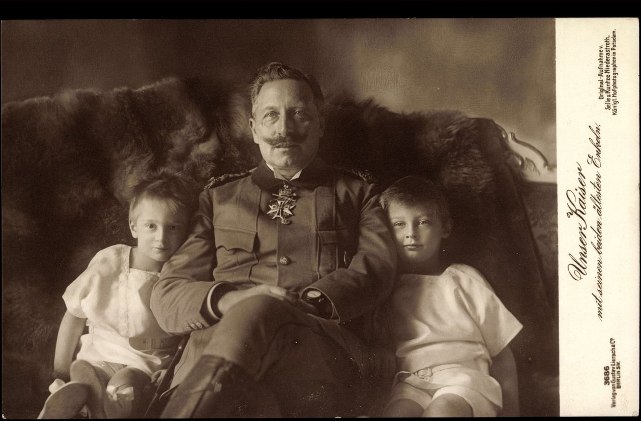 Císař Vilém II., dva nejstarší synové, Liersch 3686 od German Photographer