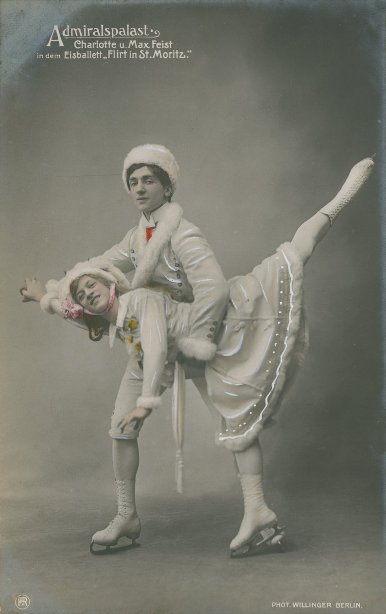 Pohlednice bruslařů, odeslaná v roce 1913 (ručně kolorovaná fotografie) od German Photographer