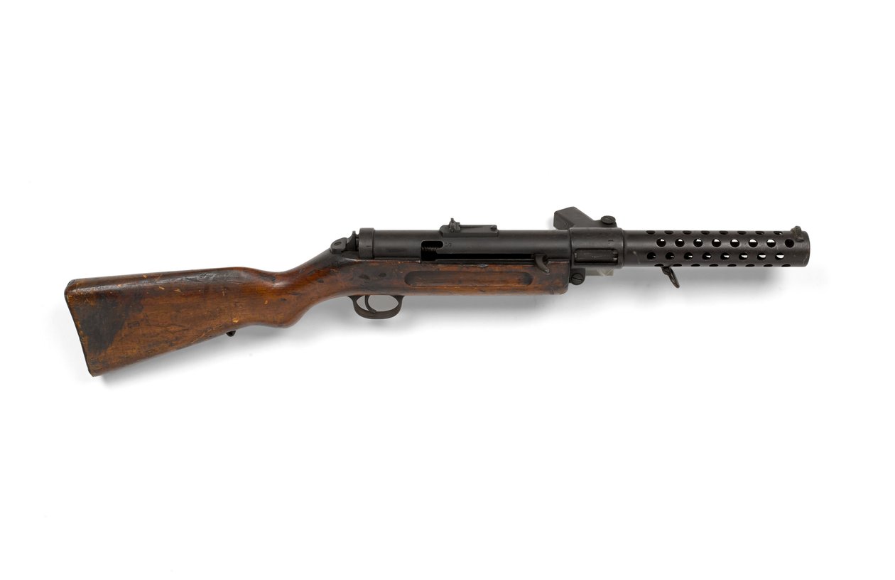 Bergmann 9 mm samopal MP18-1 od German School