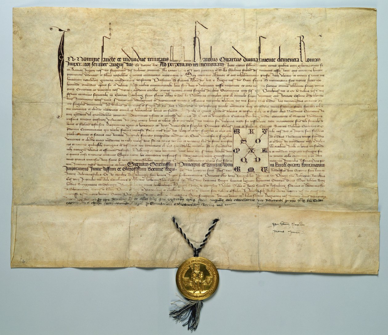 Bula Karla IV. (1316-78) císař Svaté říše římské, 29. ledna 1365 (inkoust na pergamenu se zlatou pečetí) od German School