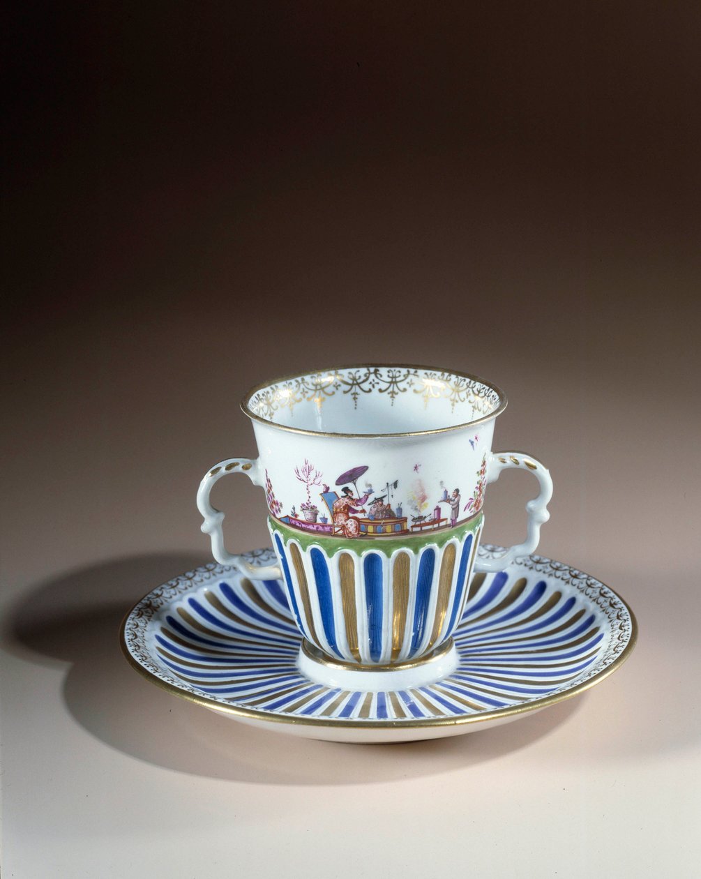 German Art: Hrnek s dekorem trembleuse v porcelánu z Míšně. 1730. Paříž, dekorativní umění od German School