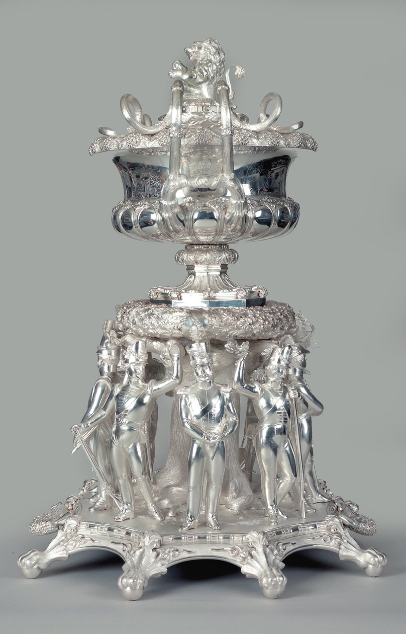 Major North Ludlow Beamish Trophy nebo Vase od German School