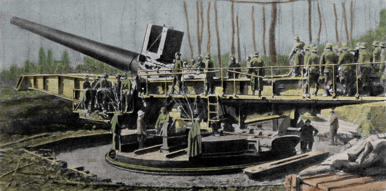 Pařížský kanón (Wilhelmgescutae), který je často zaměňován s dělem Big Bertha, je nejzáhadnějším z německých děl z první světové války. Ráže 210 mm; délka letu 36 m:; dojezd 126 km; celková hmotnost 750 T; hmotnost střely 105 Kg při 1600 m/sec. 19 od German School