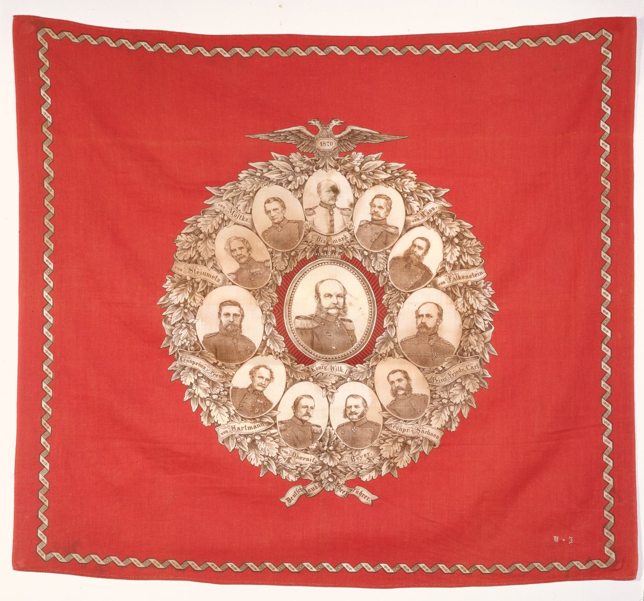 Šátek zobrazující německého císaře Viléma I. (1797-1888) obklopeného Bismarckem a vítěznými maršály na oslavu prusko-francouzské války, 1870 (hedvábí) od German School