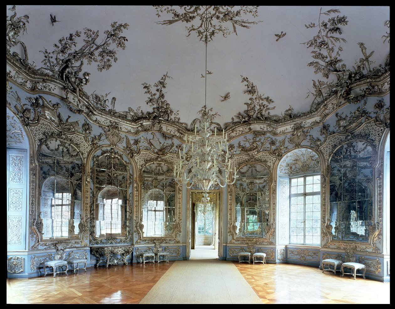 Zrcadlový sál, navržený Francoisem Cuvilliesem (1695-1768), se štukaturou Johanna Baptista Zimmermanna (1680-1758), 1734-37 (viz také 54724) od German School