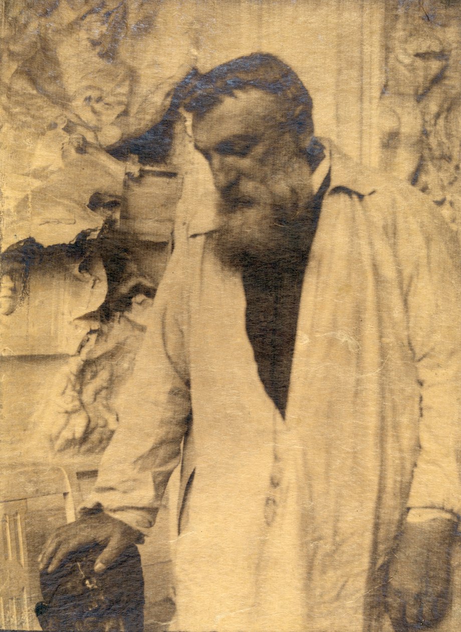 Auguste Rodin ve svém ateliéru, 1906 (sépiová fotografie) od Gertrude Käsebier
