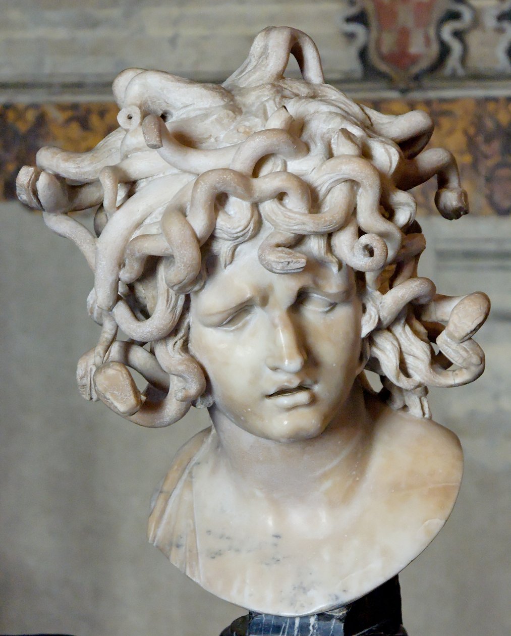 Vedoucí Medúzy. Mramor, 1630 od Gian Lorenzo Bernini