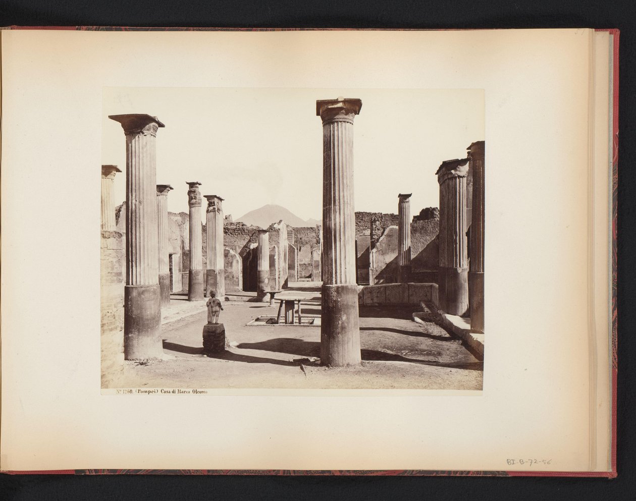 Pohled na ruiny domu Marca Olconia v Pompejích, Itálie (Pompeje) Casa di Marco Olconio (název na objektu) od Giorgio Sommer (attributed to)