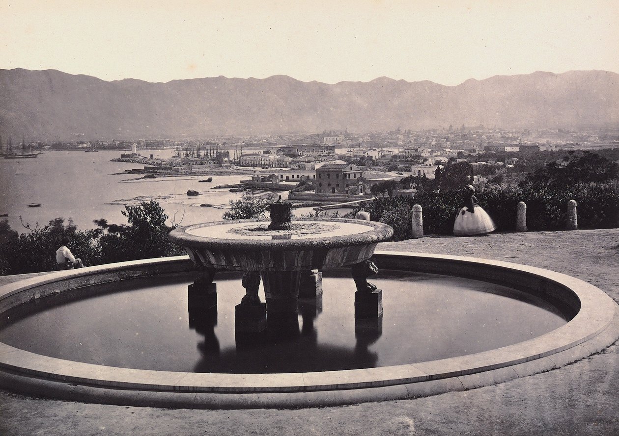 "Panorama z vily Belmonte s fontánou. Palermo" od Giorgio Sommer