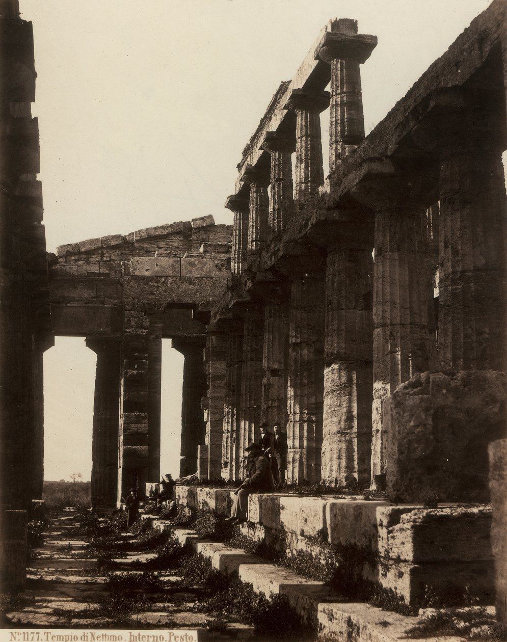 Ruiny Neptunova chrámu v Paestum od Giorgio Sommer