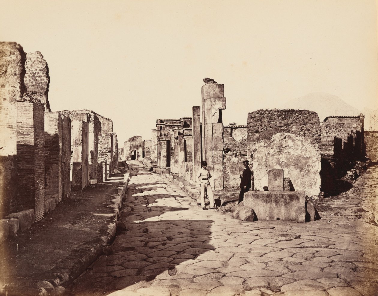 Strada di Sallustio, Pompeje (Ulice Sallustio, Pompeje),c. 1870 (foto) od Giorgio Sommer