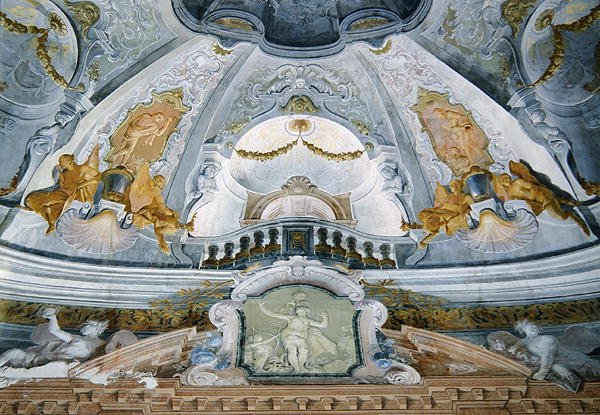Trompe loeil, ze stropu tanečního sálu od Giovanni Battista Crosato