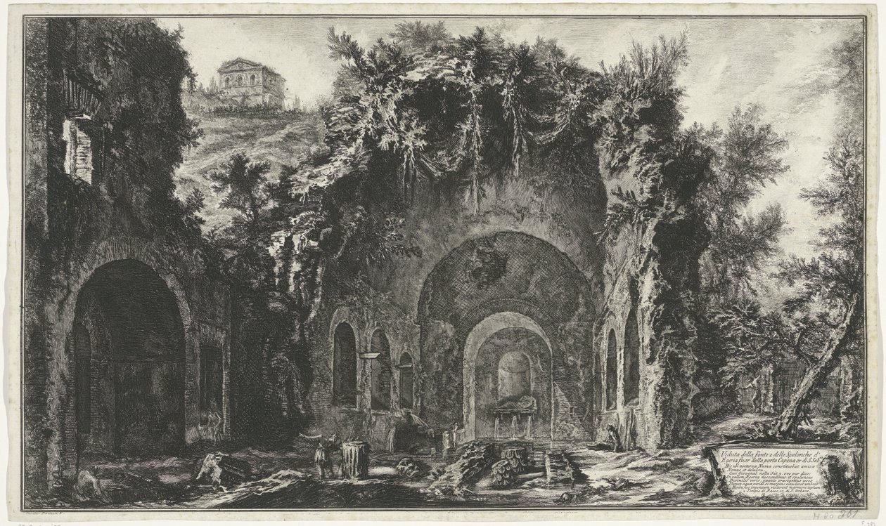 Nymphaeum van Egeria v Římě Pohled na zdroj a egyptské jeskyně mimo Porta Capena nebo di S. Seb.n (...) (titul na objektu) Gezichten op Rome (název série) Pohledy na Řím navrhl a vyryl Giambattista Piranesi architekt Ve (nez) ian od Giovanni Battista Piranesi
