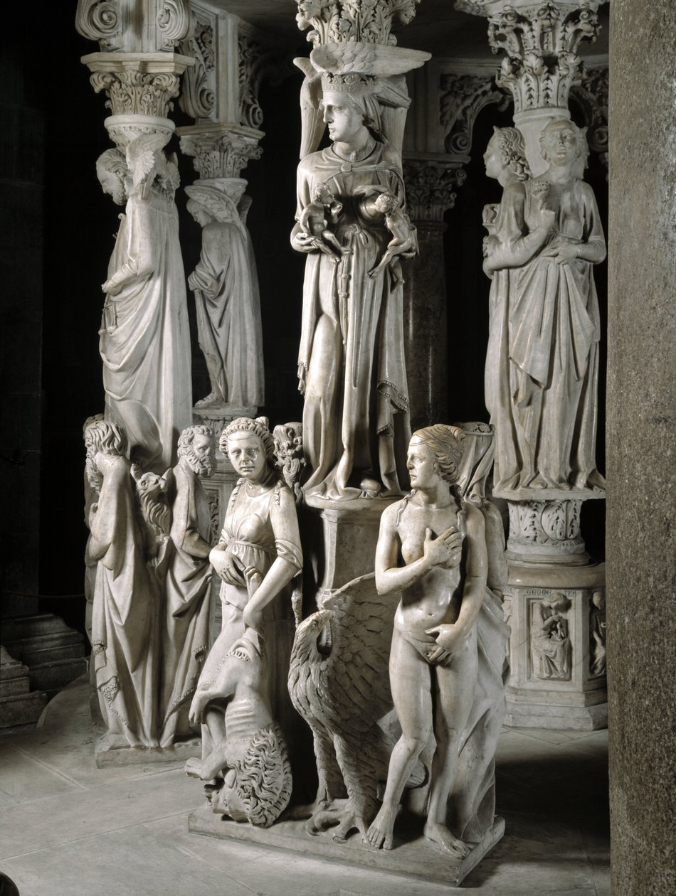 Detail sochařských skupin podpírajících židli realizovaných Giovannim Pisanem (1248-1314): Církev živí své děti a dvě ze čtyř hlavních ctností (Detail soch podpírajících mramorovou kazatelnu, Kostel živí své děti a dvě kardinály od Giovanni Pisano