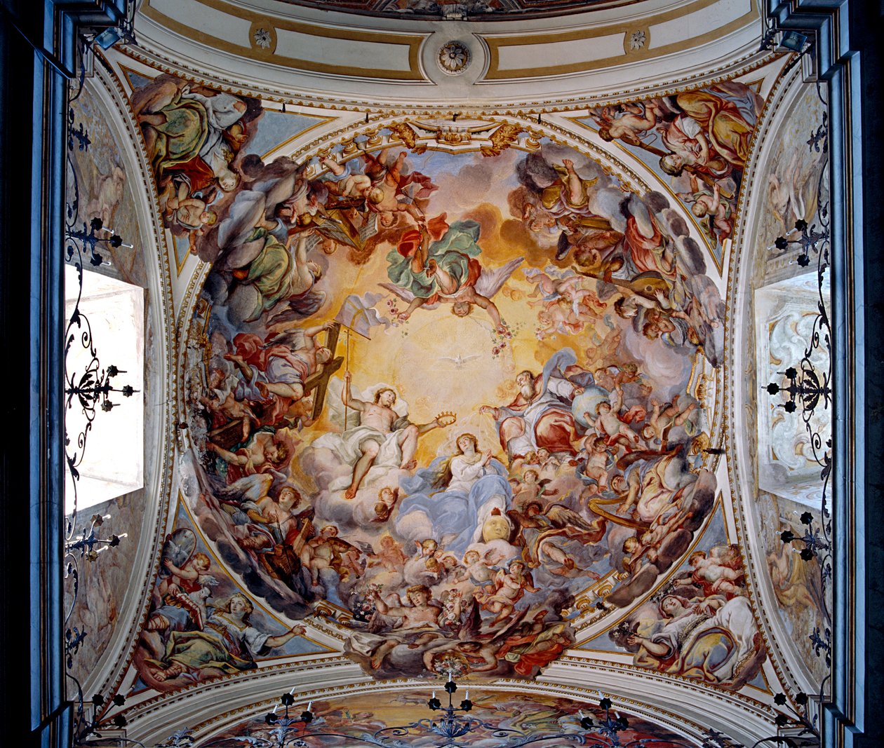 Korunovace Panny Marie, 1725 od Giovanni Tuccari
