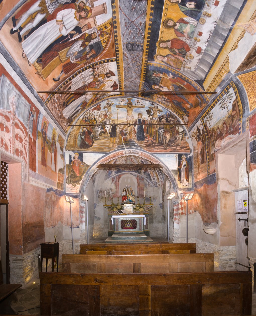 Apsida původní Alamandiho nebo Allemandiho kaple od Giovanni di Cherasco Botoneri