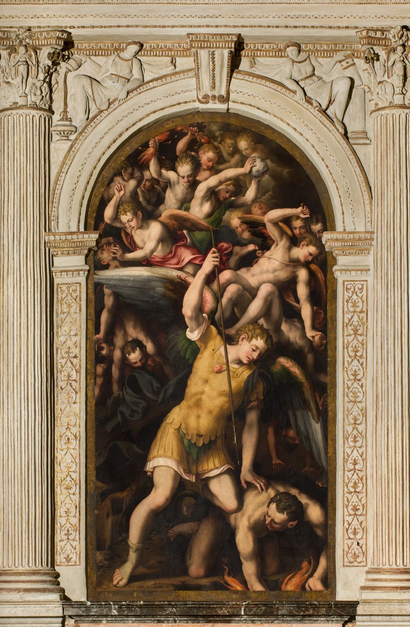 Severní transept, oltář svatého Michaela archanděla, archanděl Michael zabíjí zlého, Giulio Campi 1566 od Giulio Campi