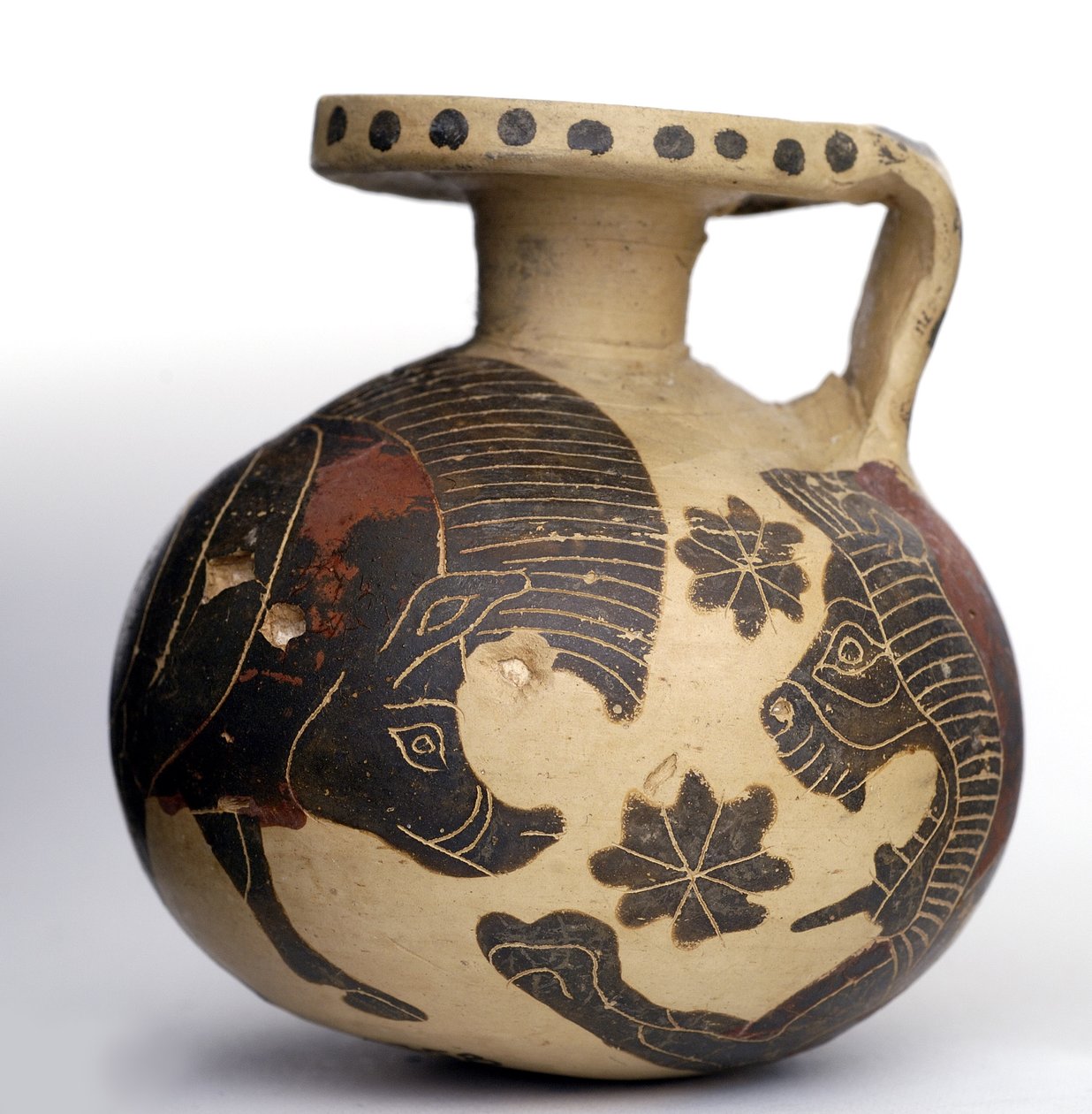 Korintské černofigurové sférické aryballos zobrazující zvířata, období středního Korintu (600-575 př.nl) (hlína) od Greek