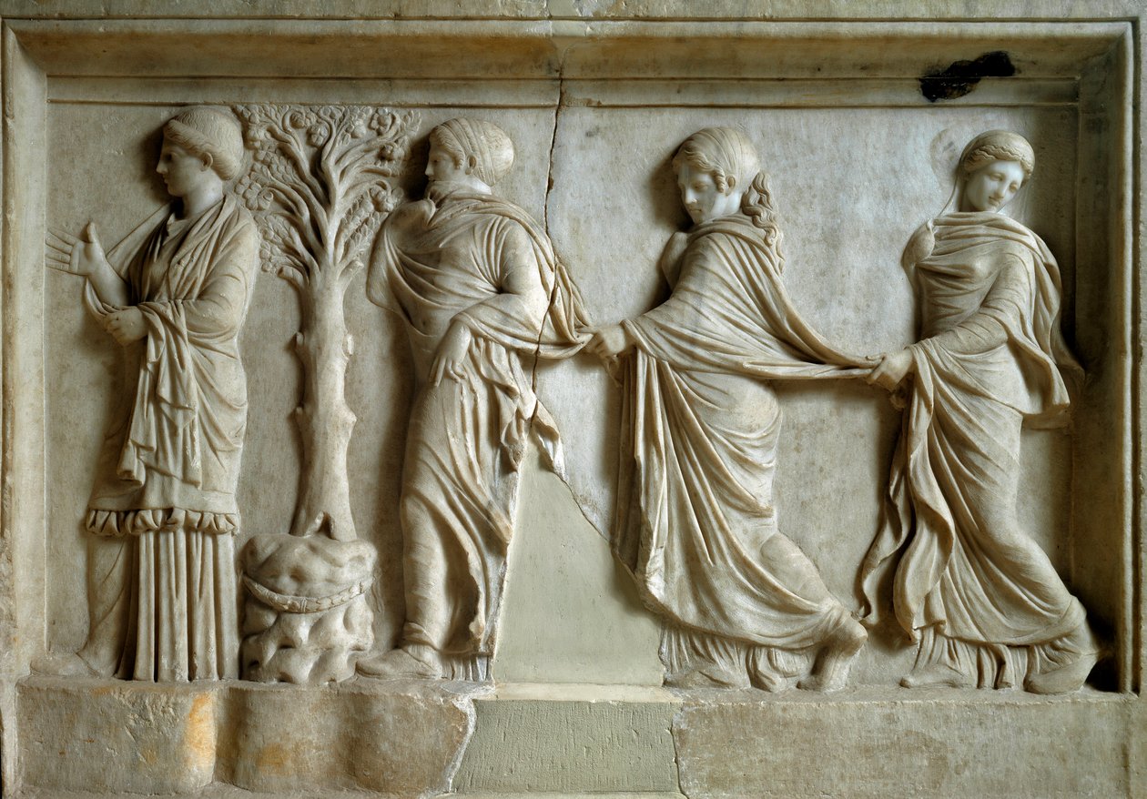 Řecké umění: nízký reliéf představující tři nymfy sledující mladou ženu. 2. století před naším letopočtem. Athény, muzeum Piree od Greek