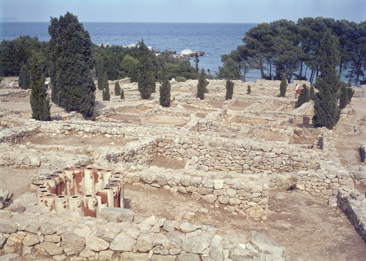 Řecké ruiny přístavu Emporion od Greek