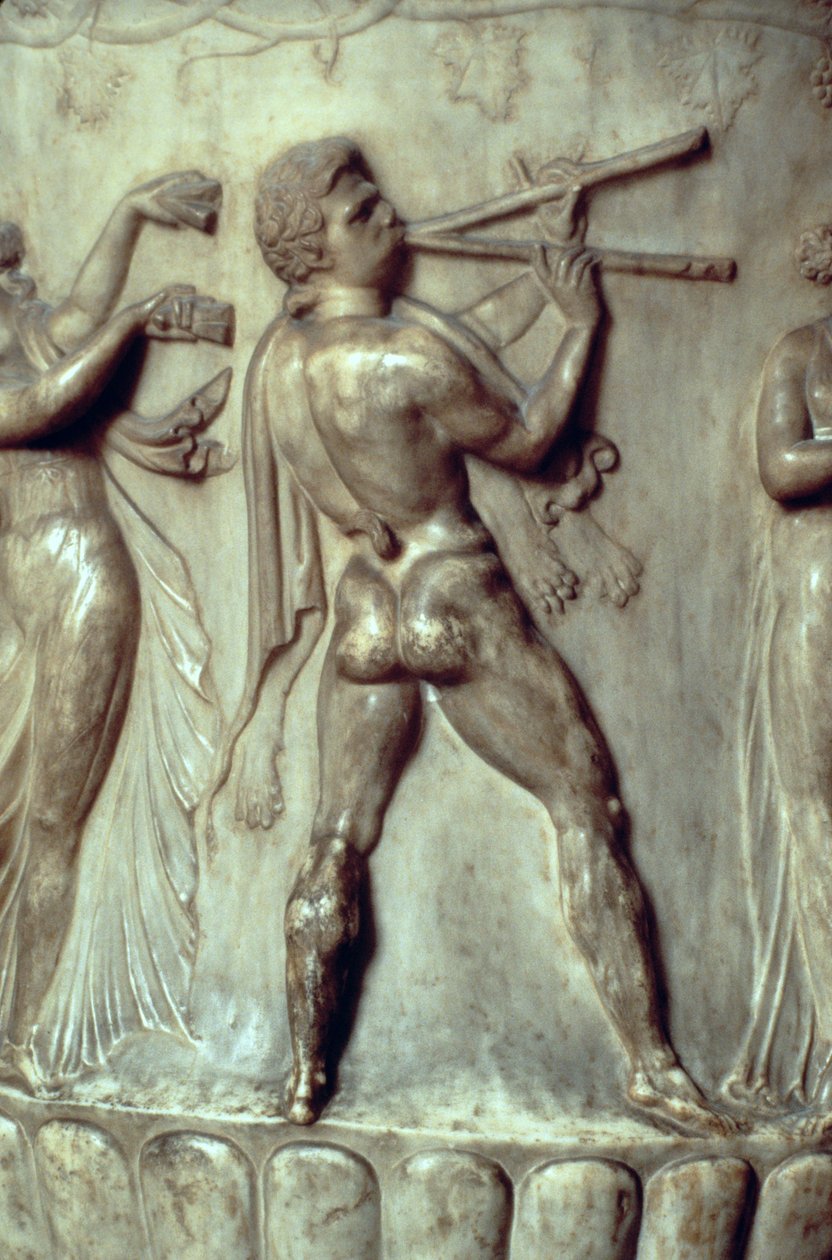 Kráter nebo váza Borghese, detail reliéfu zobrazujícího muže hrajícího na dvojitou flétnu, Neo-Atic, mramor cca 40-30 př.nl od Greek
