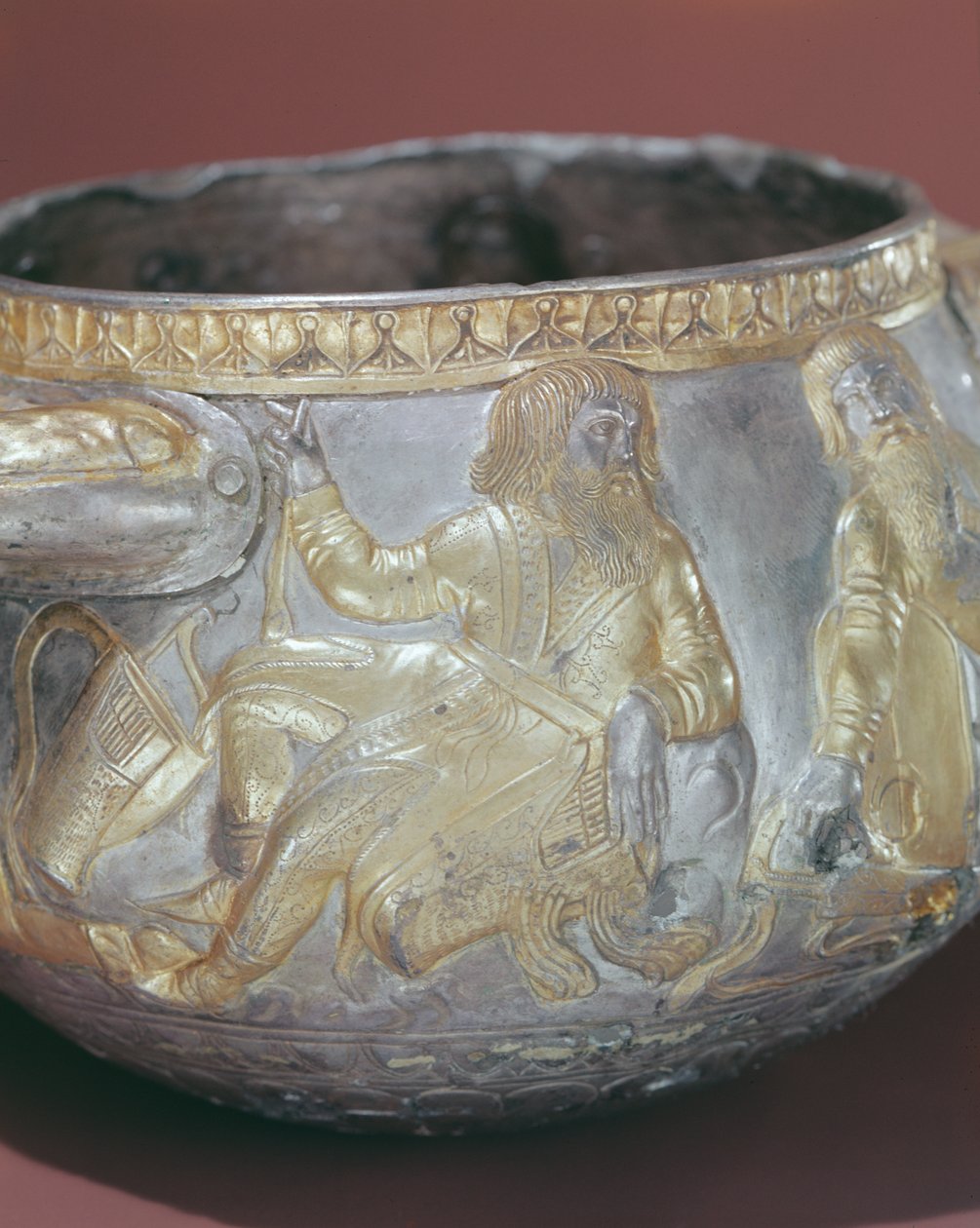 Šálek s vyobrazením skythských vojáků (stříbrně zlacený) (detail 343629) od Greek School