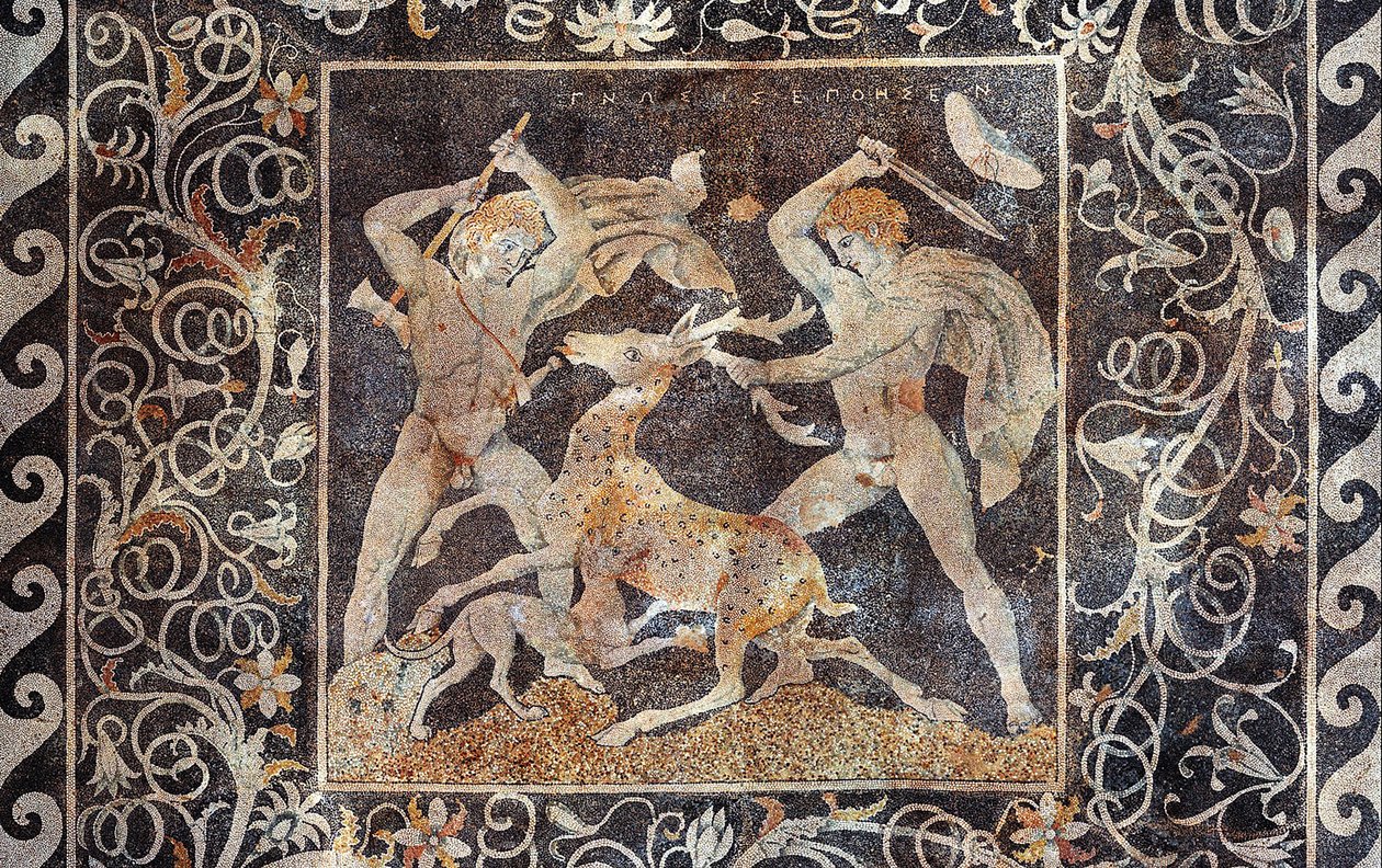 Mozaika s lovem jelena, Alexandr Veliký a Hefaistión (Hefaistón), Pella, Řecko, 330-300 př. n. l. (mozaika) od Greek School