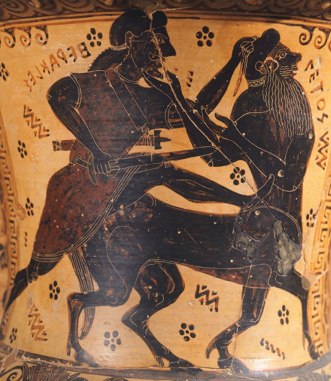 Amfora, připisovaná malíři Nettosu, černofigurová keramika, Detail zobrazující Herkula a kentaura, Řecká civilizace, 7. století př.n.l. od Greek School