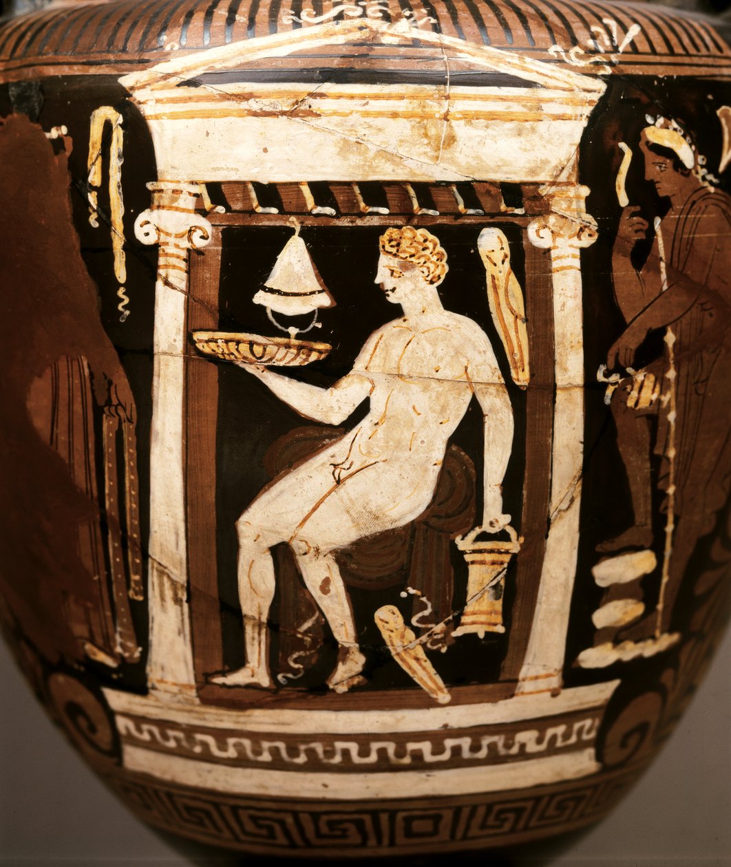 ŘECKÉ UMĚNÍ: Apulský červený figurální volute-krater. Pohřební scéna. Obětní vložka..., cca 330-320 př. n. l. (keramika) od Greek School