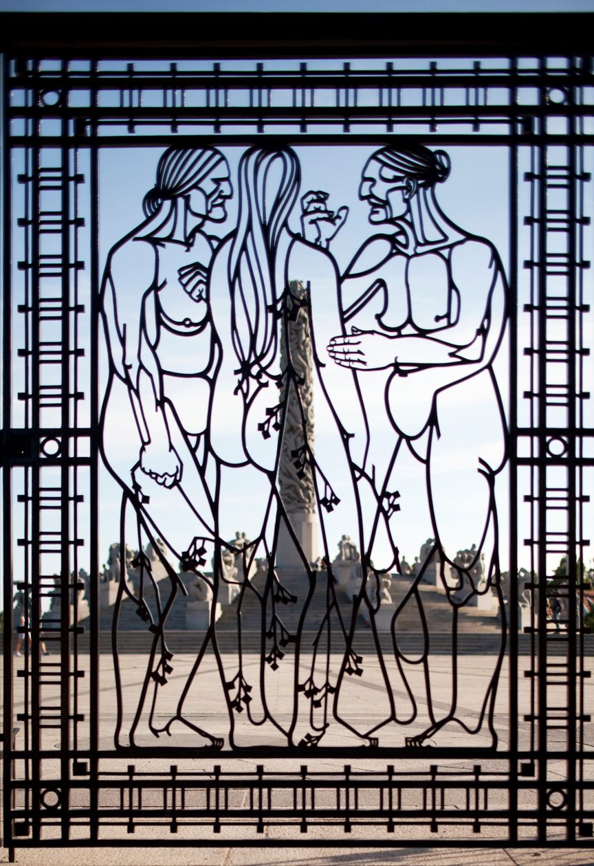 Vstupní brána do parku soch, tři ženy (železo) od Gustav Vigeland