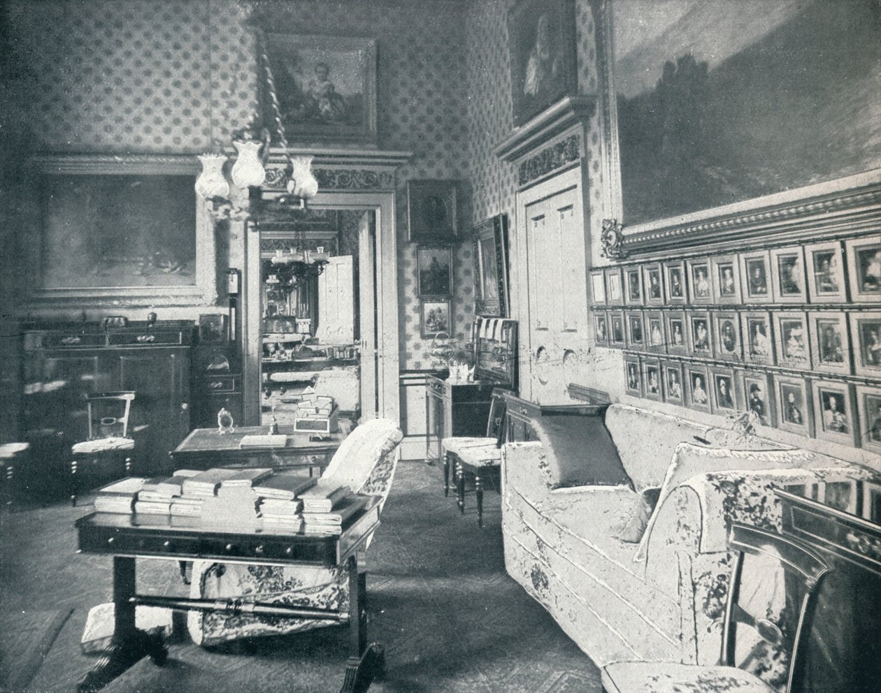 Šatna Prince Consorts v Buckinghamském paláci, c1899, 1901 od HN King