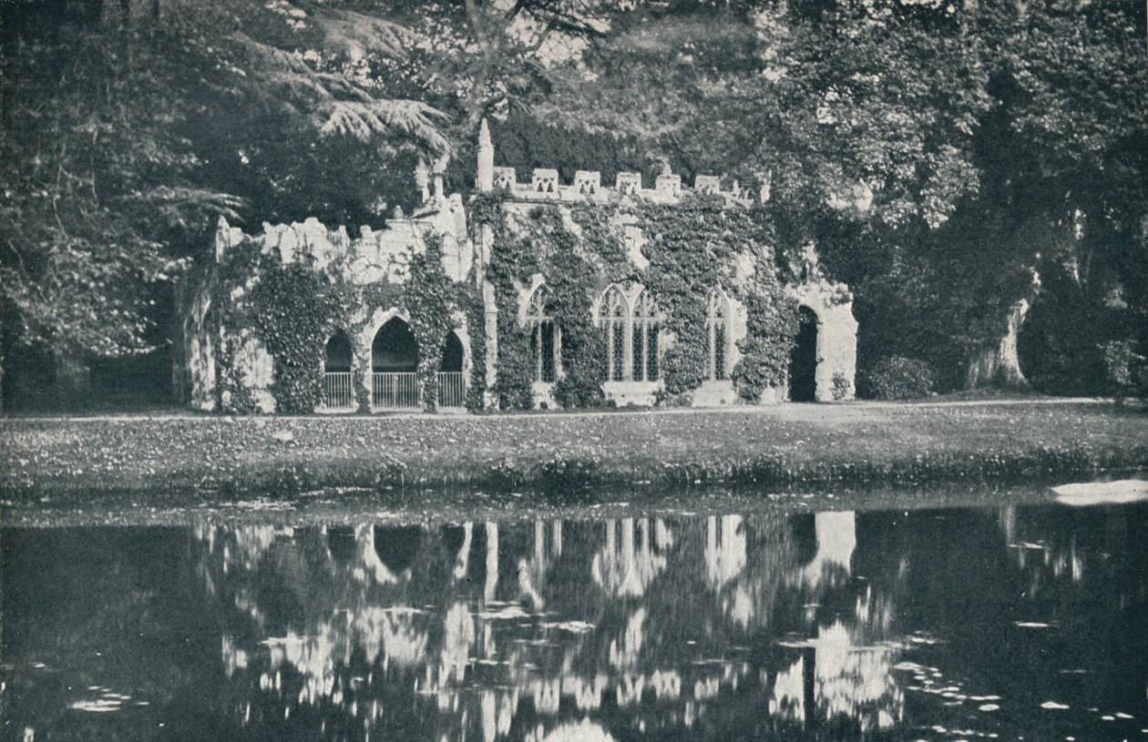 Ruiny ve Frogmore, c1899, 1901 od HN King