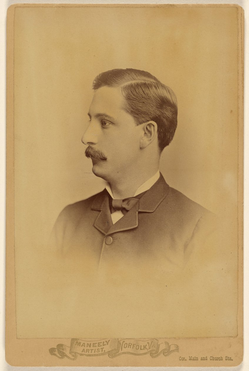 [Neznámý muž s knírem z profilu] od Harry F. Maneeley