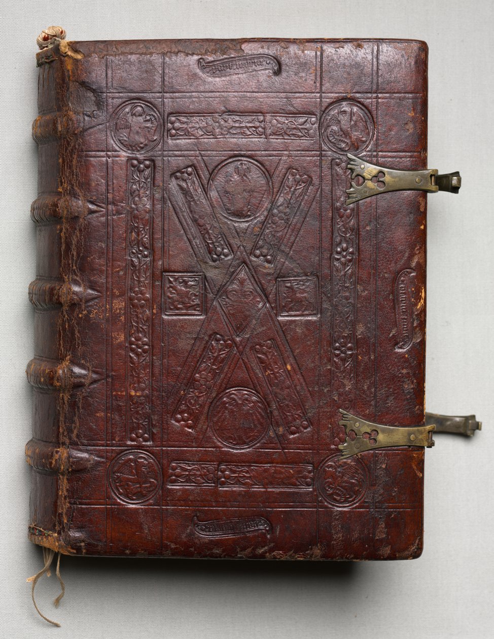 Kniha evangelií s portréty evangelistů od Hausbuch Master