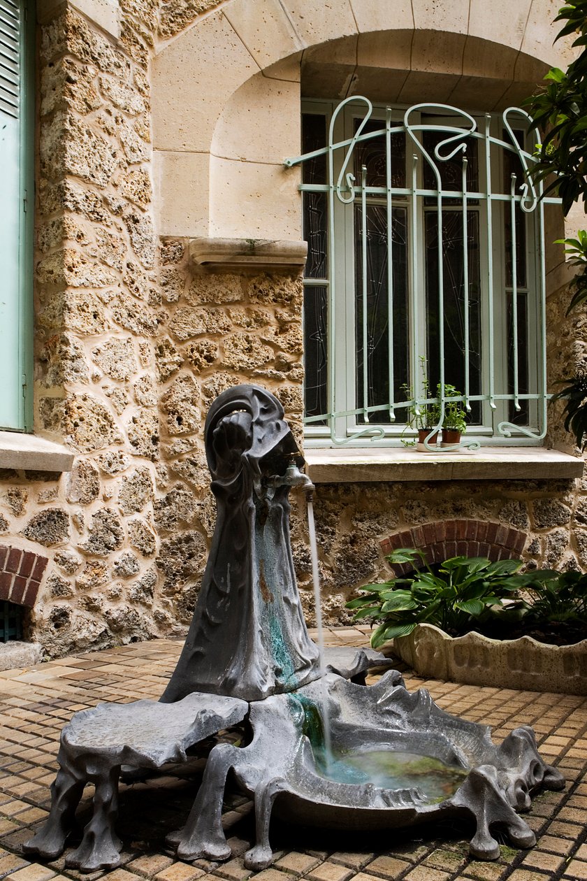 Fontána, nádvoří Castel Beranger, 1897-98 od Hector Guimard