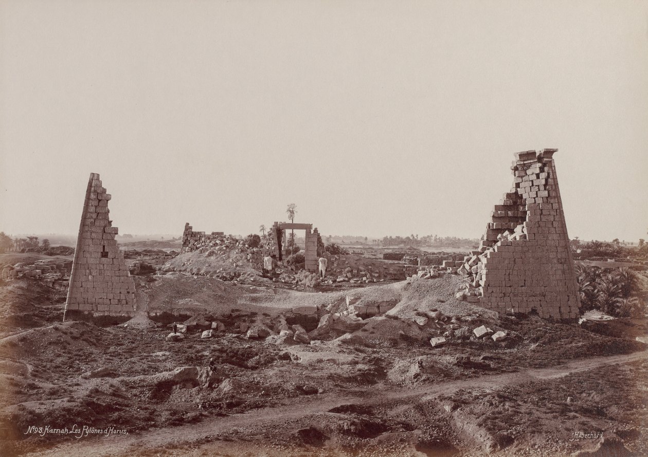 Karnak, Pylony Horovy od Henri Béchard