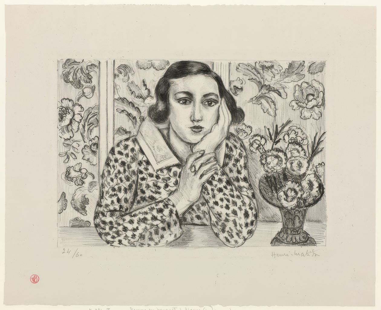 Mladá dívka opřená o květovanou zástěnu od Henri Matisse