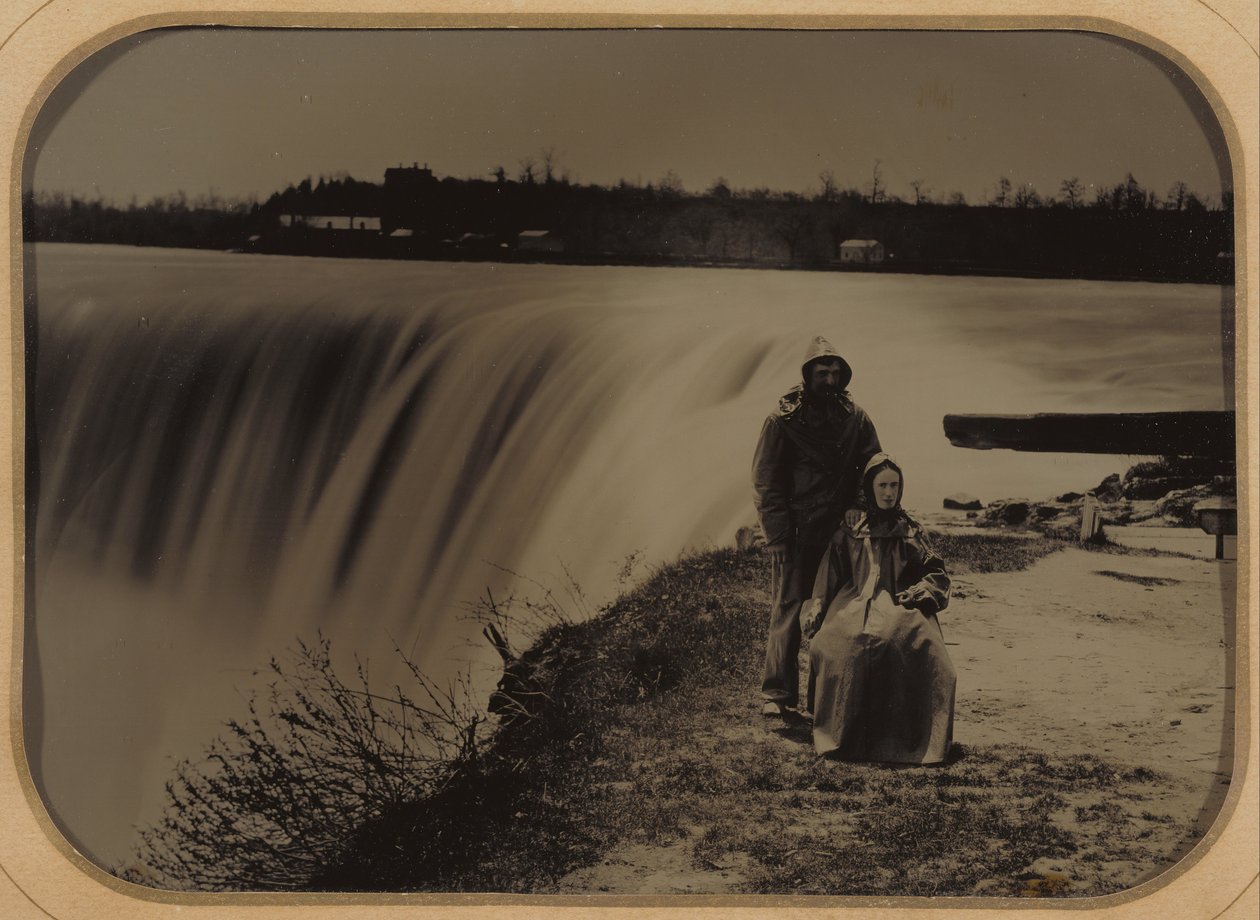 Pár u vodopádů Niagara Falls od Henry Hollister