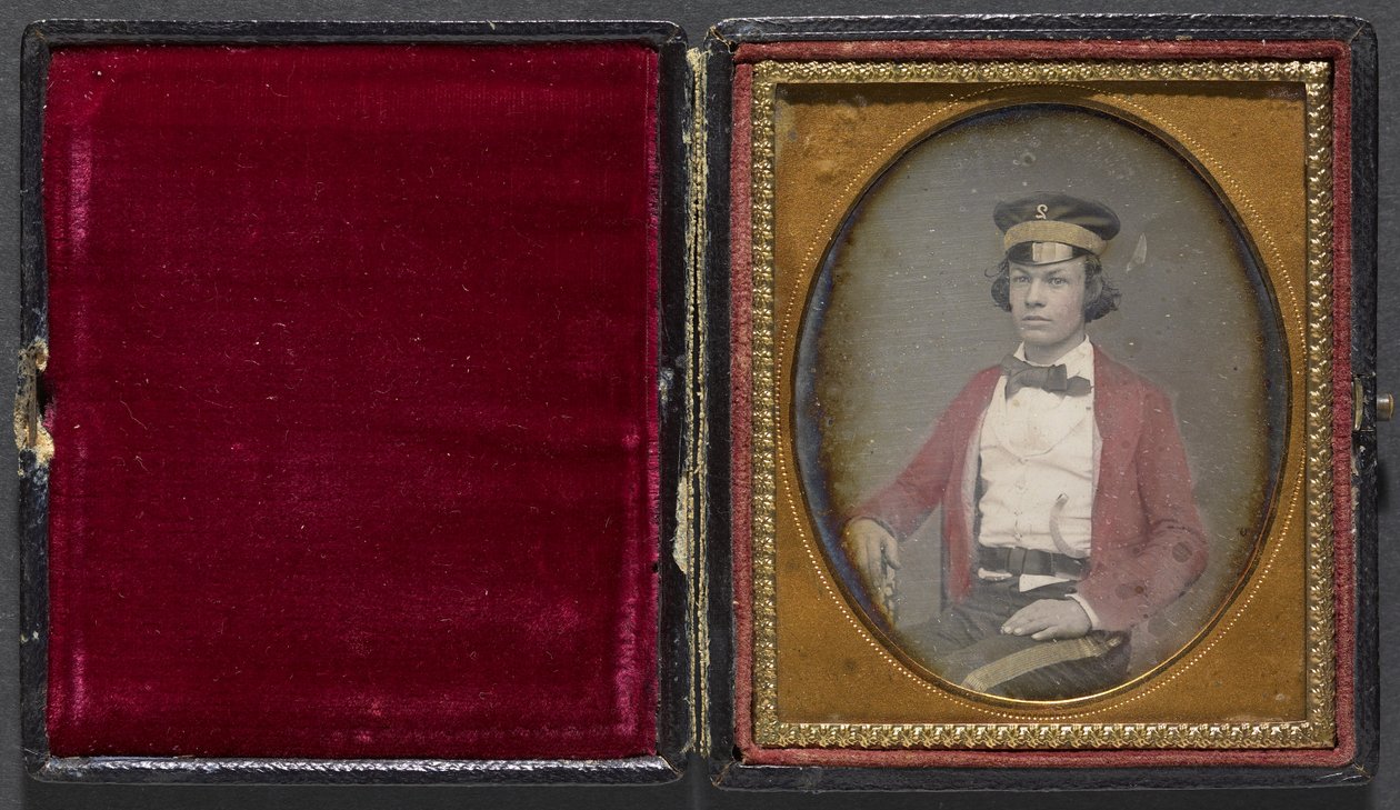 Pan John Shiels, Kingston od Henry K. Sheldon