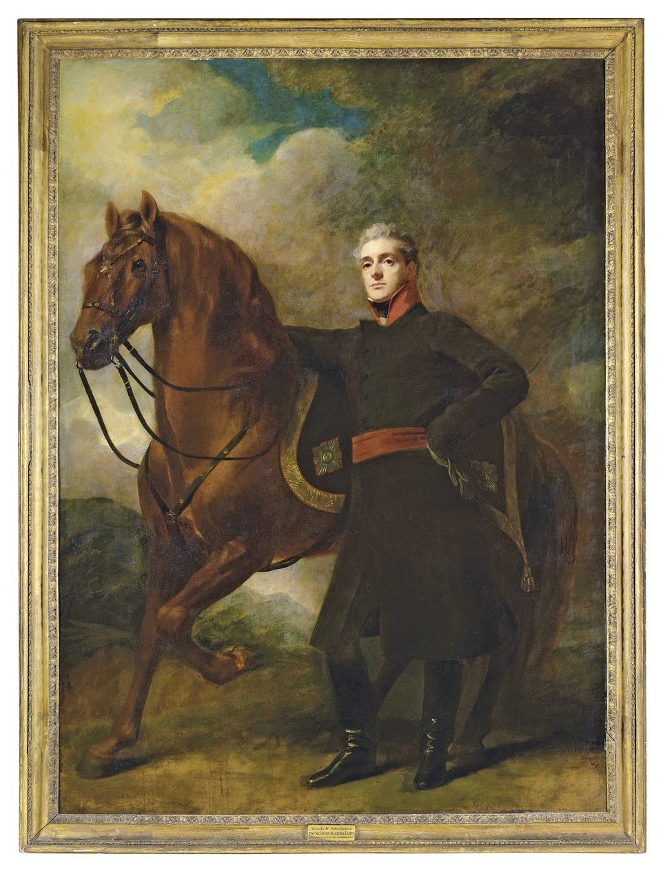 Portrét Alexandra Douglase-Hamiltona, 10. vévody z Hamiltonu a 7. vévody z Brandonu, celovečerní, v uniformě, se svým arabským nabíječem, v krajině od Henry Raeburn