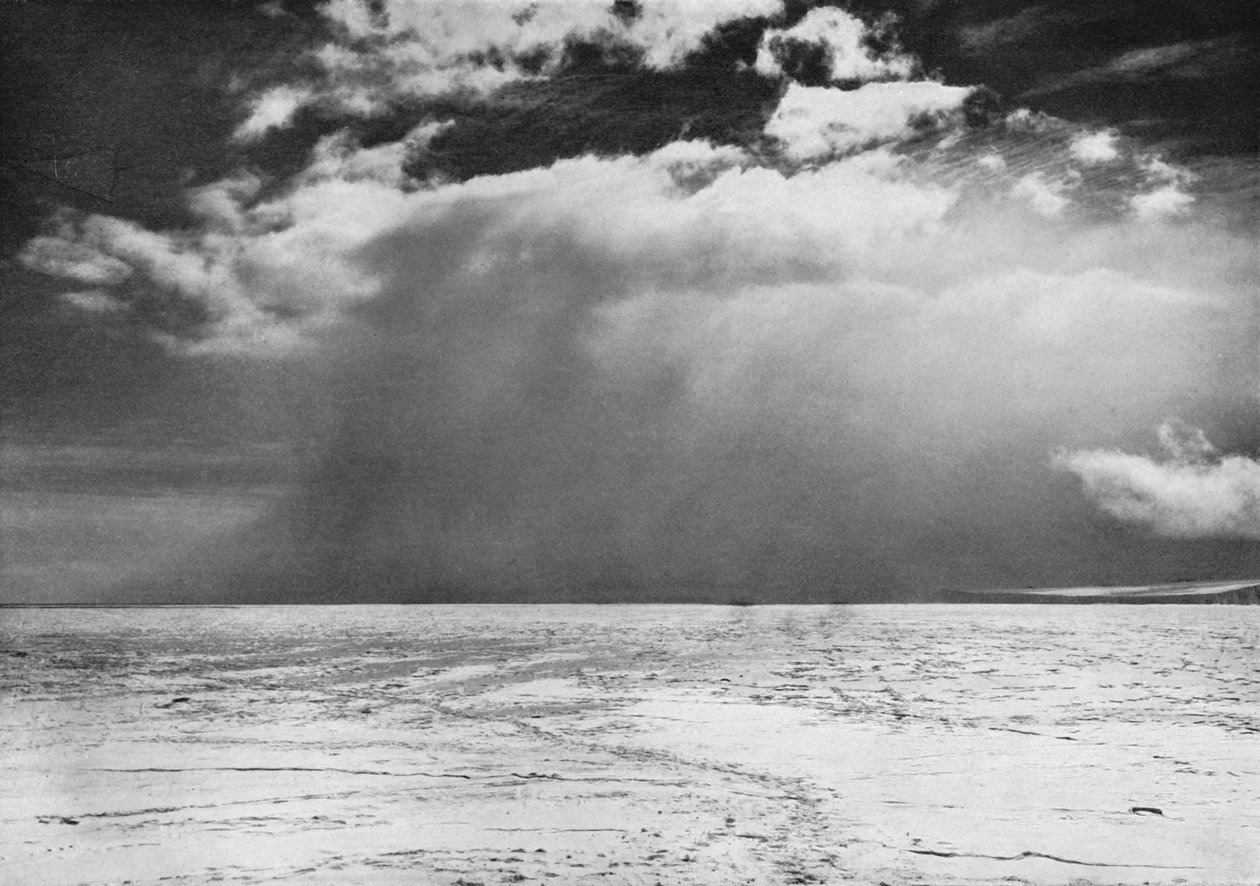Blizzard Approaching Across The Sea Ice, c19101913, 1913. od Herbert Ponting