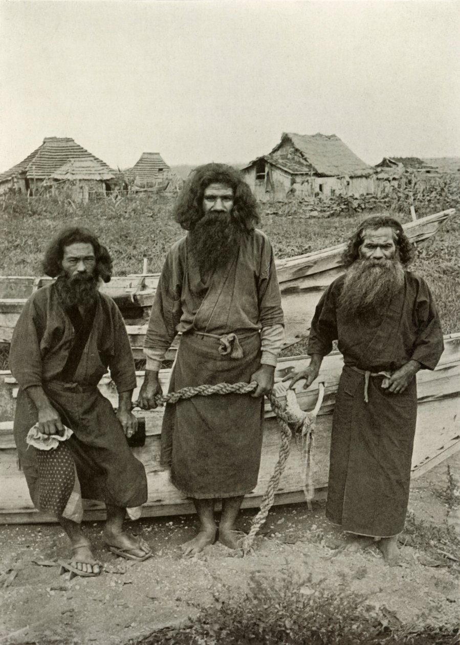Happu Konno, Lovec ve středu a dva rybáři Ainu, 1910. od Herbert Ponting