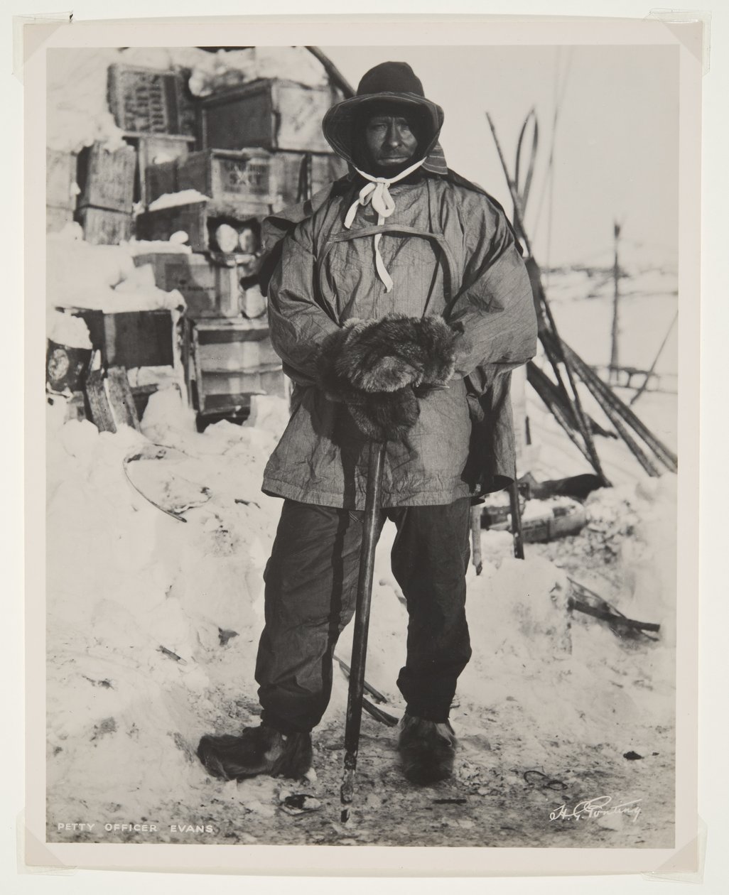 Poddůstojník Evans během expedice Terra Nova (1910-1913) na jižní pól (bromový tisk) od Herbert Ponting