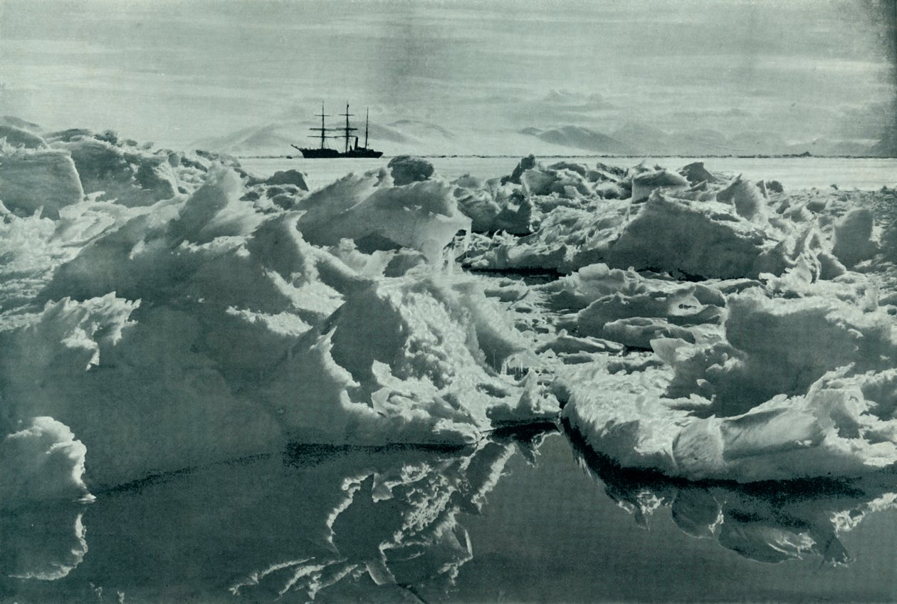 Terra Nova v McMurdo Sound, c19101913, 1913 od Herbert Ponting