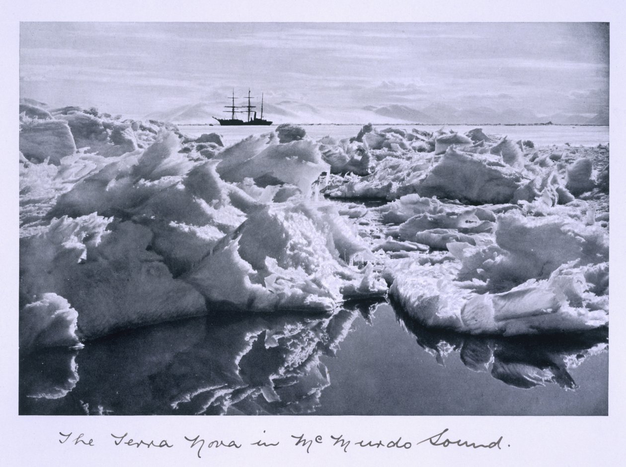 „Terra Nova“ ve zvuku Mc Murdo z „Scottovy poslední expedice“ od Herbert Ponting